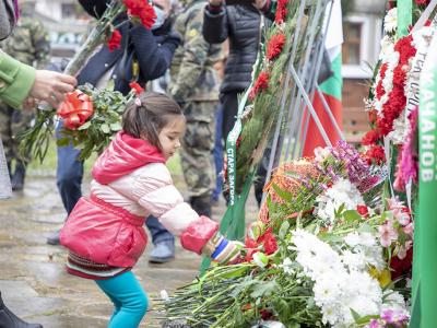 Старозагорци се поклониха пред паметта на Апостола на свободата