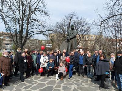 Корнелия Нинова в Чирпан: За БСП общинските болници са гръбнакът на здравеопазването