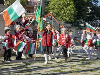 С урок по родолюбие старозагорско училище чества 180-ата си годишнина