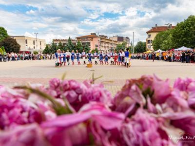 В Казанлък: Тъпан бие, хоро се вие 2021 - в рамките на 118-я Празник на розата