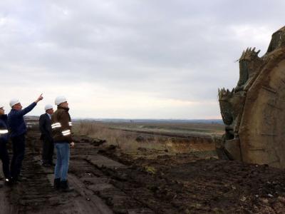 Заместник-министърът на енергетиката Пламен Данаилов поздрави миньорите от първия рудник в  Марица-изток  –  Трояново-1