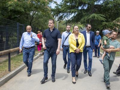 Откриха обновения старозагорски Зоопарк и официално - с водосвет и хиляди детски усмивки