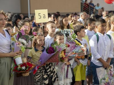 1401 първокласници влязоха в клас в Община Стара Загора. Две училища са напълно обновени