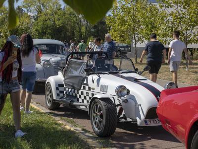 Уникални ретро автомобили бяха представени по време на Рандеву  Августа Траяна  в Стара Загора