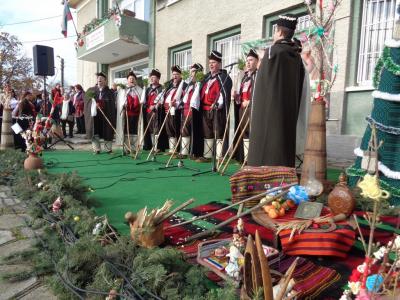 Пет старозагорски читалища за пети път сътвориха Националния фестивал  От Игнажден до Коледа – традиции и съвременност