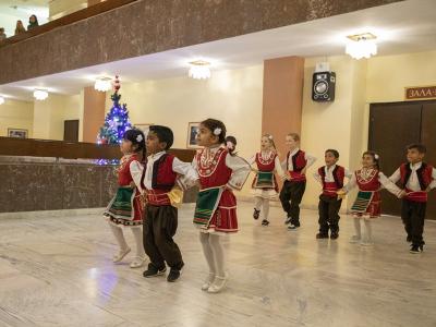 Коледари пяха и наричаха за здраве в Община Стара Загора