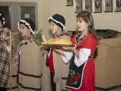 Коледари пяха и наричаха за здраве в Община Стара Загора