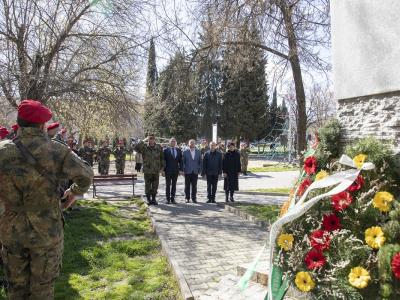 С венци и цветя почетоха Деня на Тракия в Стара Загора