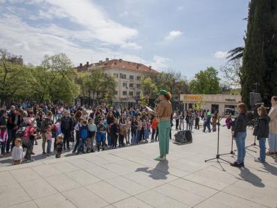 Денят на Земята събра на празник младите хора на Стара Загора