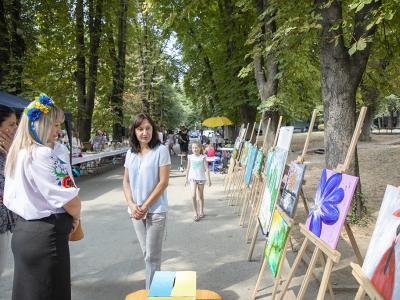 Благотворителен базар в подкрепа на украинската общност в Стара Загора бе открит в парк  Пети октомври