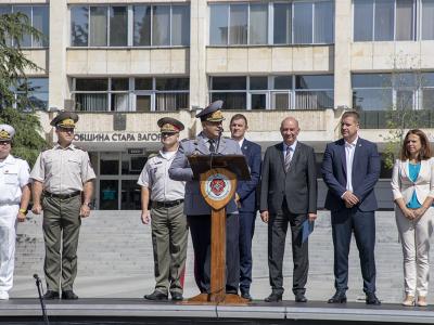 Кметът Живко Тодоров награди военнослужещи по случай празника на Втора Тунджанска механизирана бригада