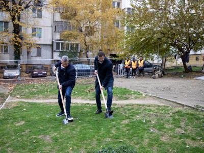 Започна изграждането на първото в Стара Загора екологично и иновативно междублоково пространство