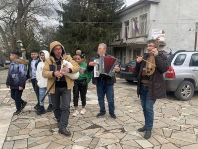 Празника на виното отбелязаха десетки старозагорски села за здрава и плодородна година