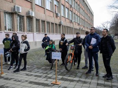 Стартира Националното състезание по безопасност на движението по пътищата в ПГМТТ Н. Й. Вапцаров