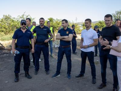 Започна събарянето на незаконните постройки по поречието на Бедечка в покрайнините на Стара Загора