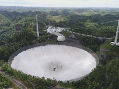 Учени призовават да се възстанови разрушеният радиотелескоп Аресибо