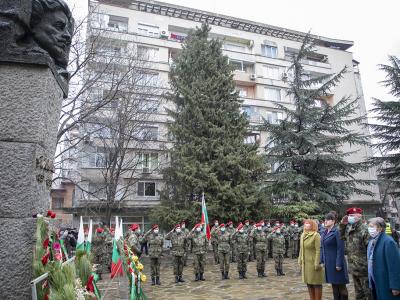 Старозагорци се поклониха пред паметта на Апостола на свободата