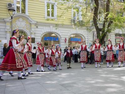 Старозагорски танцьори от Траянци спечелиха награда от национален фестивал