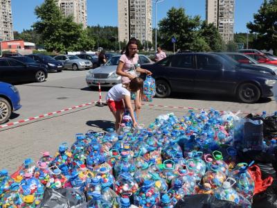 Капачки за детска неонатална линейка се събират в събота на Парк-мола в Стара Загора