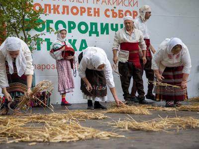 170 заявки за участие в тазгодишното издание на Национален тракийски фолклорен събор  Богородична стъпка