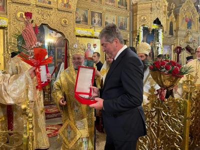 Ордени, плакети и грамоти за Румен Радев, Симеон Сакскобургготски, Митрофанова, Георги Първанов, Галина Стоянова и Мария Нейкова за 120-годишнината от освещаването на храм-паметника в гр. Шипка