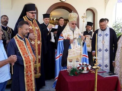 Осветиха параклис Рождение на Пресвета Богородица в село Еленино