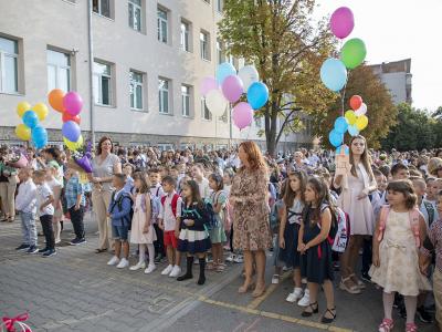 С много настроение, усмивки и вълнение премина първият учебен ден в старозагорските училища