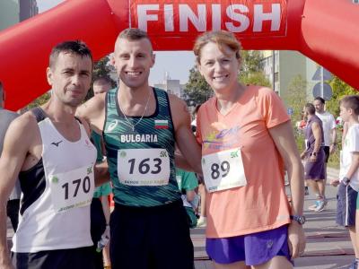 Beroe 5K Road Race  събра стотици бегачи в парк  Артилерийски