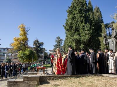 С общоградски ритуал почетоха Деня на народните будители в Стара Загора