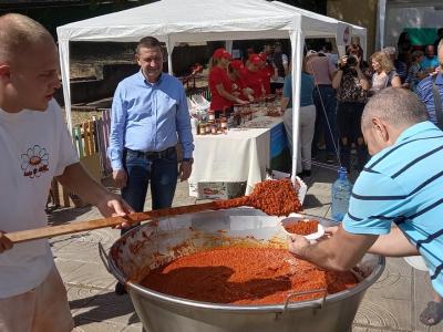 100 кг лютеница ще сварят в село Богомилово по случай Празника на лютеницата и зимнината